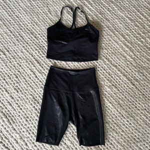 Super cute Beyond Yoga workout set